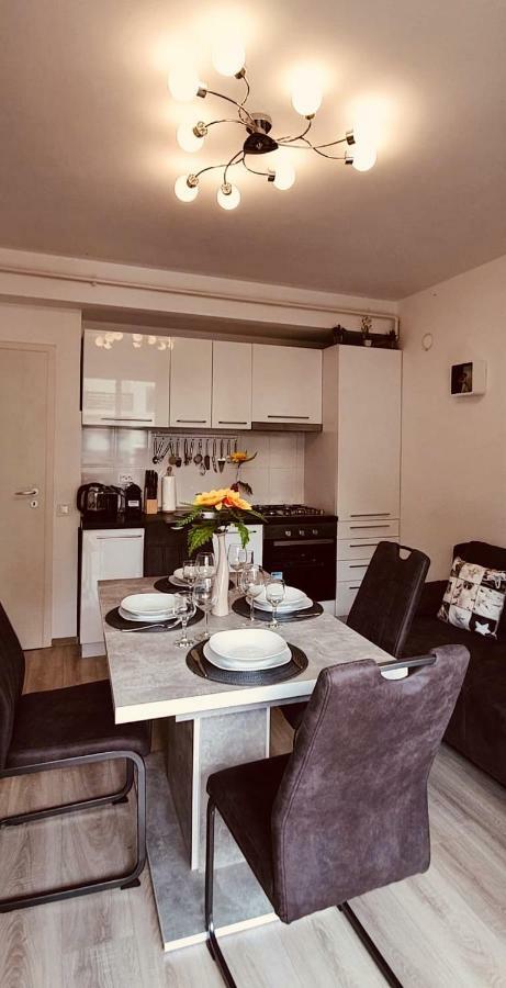 Rîşnov Apartament Comfort Primaverii מראה חיצוני תמונה