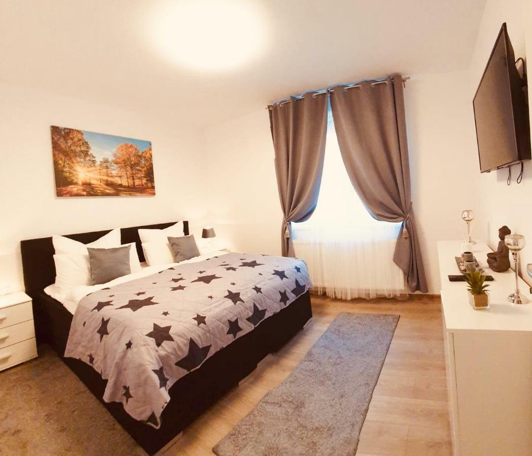 Rîşnov Apartament Comfort Primaverii מראה חיצוני תמונה